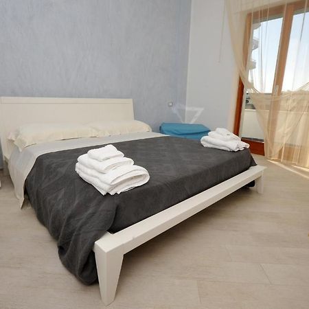 La Darsena Bed & Breakfast กัลลีโปลี ภายนอก รูปภาพ