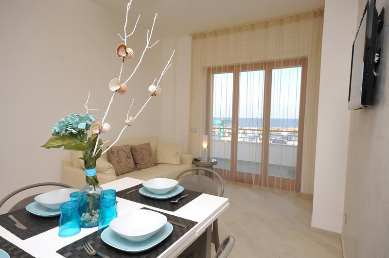 La Darsena Bed & Breakfast กัลลีโปลี ภายนอก รูปภาพ